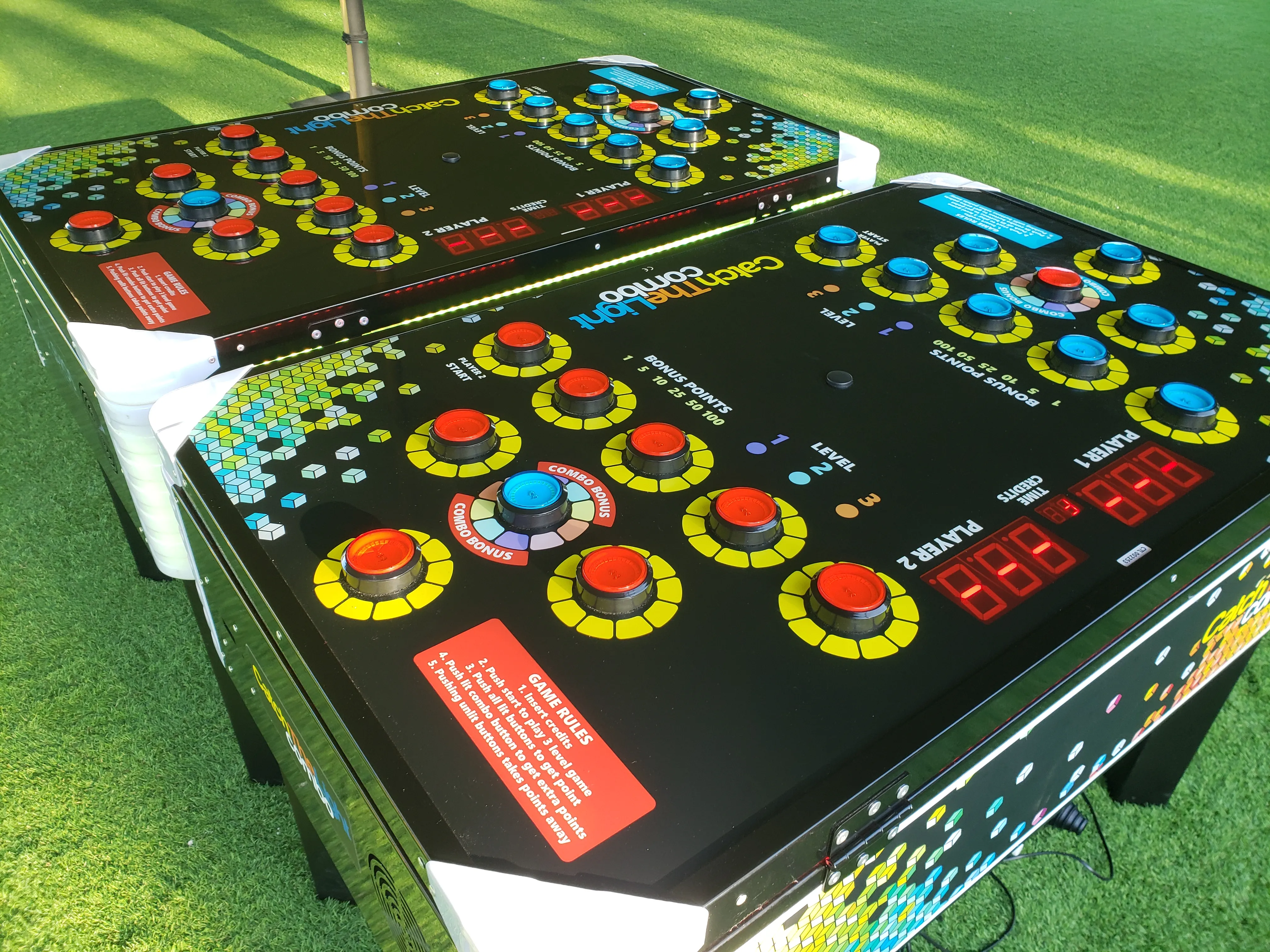 Location table de réflexe 2 joueurs By Anim avec buzzers lumineux pour événement d'entreprise